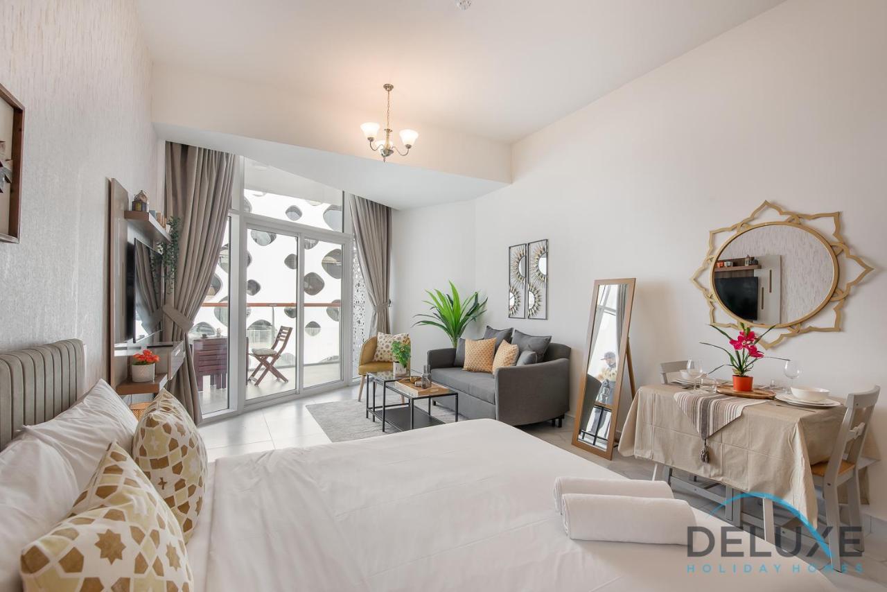 Intimate At Millennium Binghatti Business Bay By Deluxe Homes Apartment *