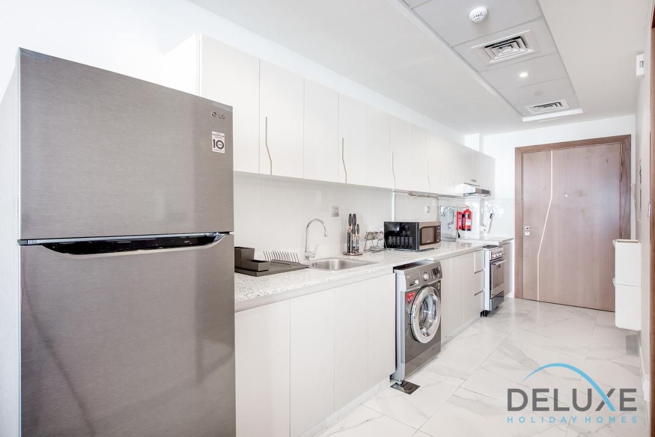 Intimate At Millennium Binghatti Business Bay By Deluxe Homes Dubai